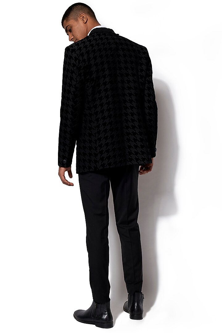 Black Embroidered Tuxedo With Pants by Amaare at Pernia's Pop Up Shop