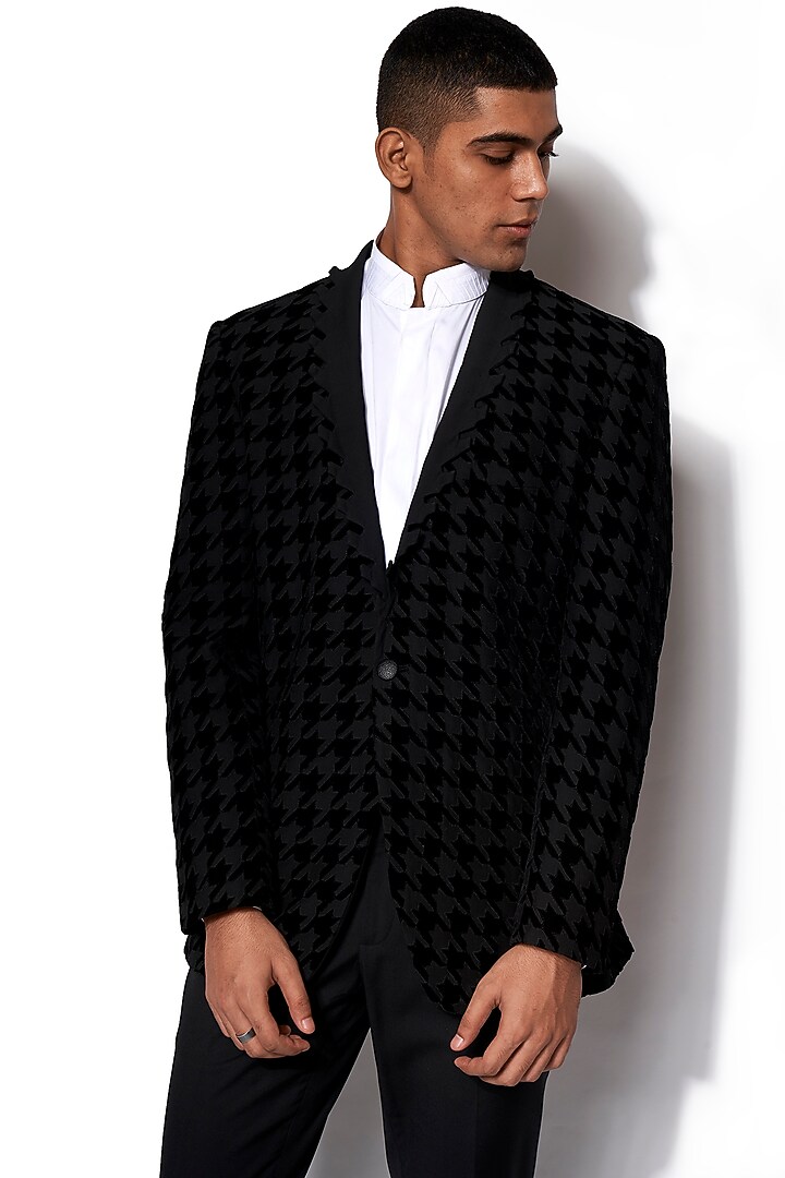 Black Embroidered Tuxedo With Pants by Amaare at Pernia's Pop Up Shop