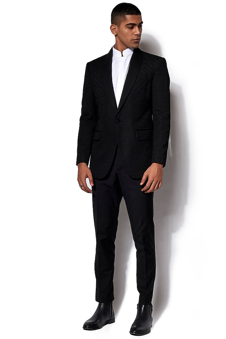 Black Shawl Lapel Tuxedo With Pants by Amaare