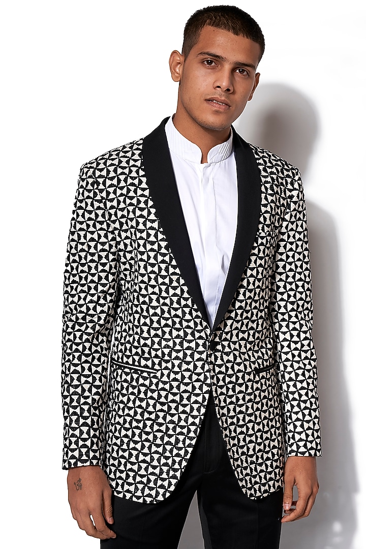 Black & White Embroidered Tuxedo With Pants by Amaare at Pernia's Pop Up Shop