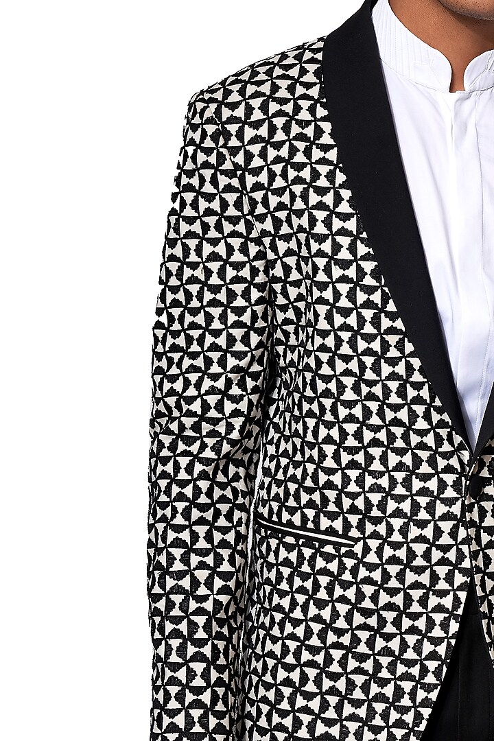 Black & White Embroidered Tuxedo With Pants by Amaare at Pernia's Pop Up Shop