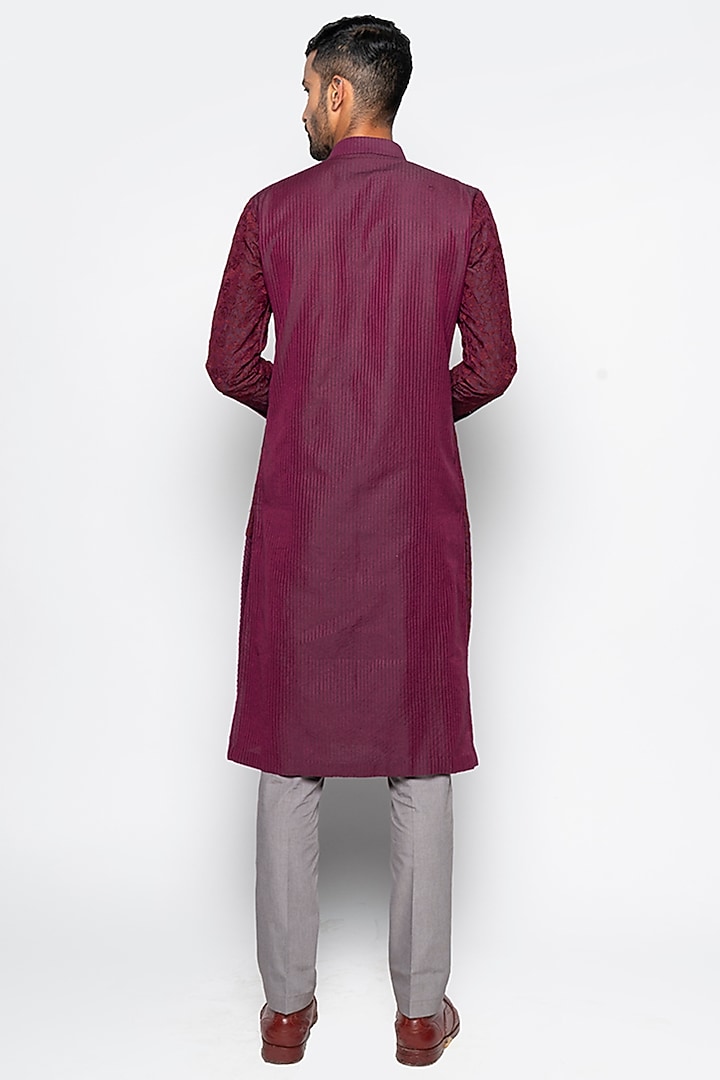 Wine Titania Kurta Set by Amaare at Pernia's Pop Up Shop