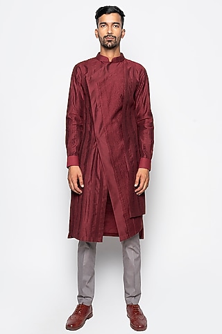 Wine Ariel Kurta Set by Amaare