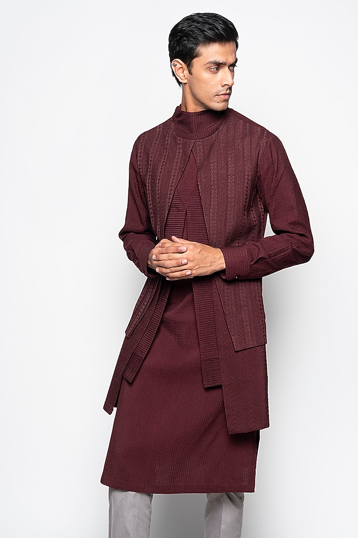 Wine Amaris Kurta Set by Amaare at Pernia's Pop Up Shop