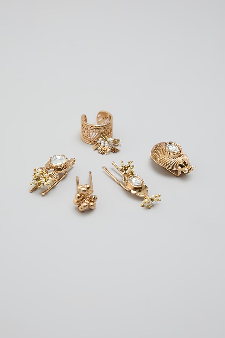 Gold Finish Hair Pins (Set Of 5) by AMAMA at Pernia's Pop Up Shop