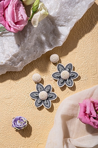 Lilac Grey Beads Embroidered Stud Earrings by AMAMA