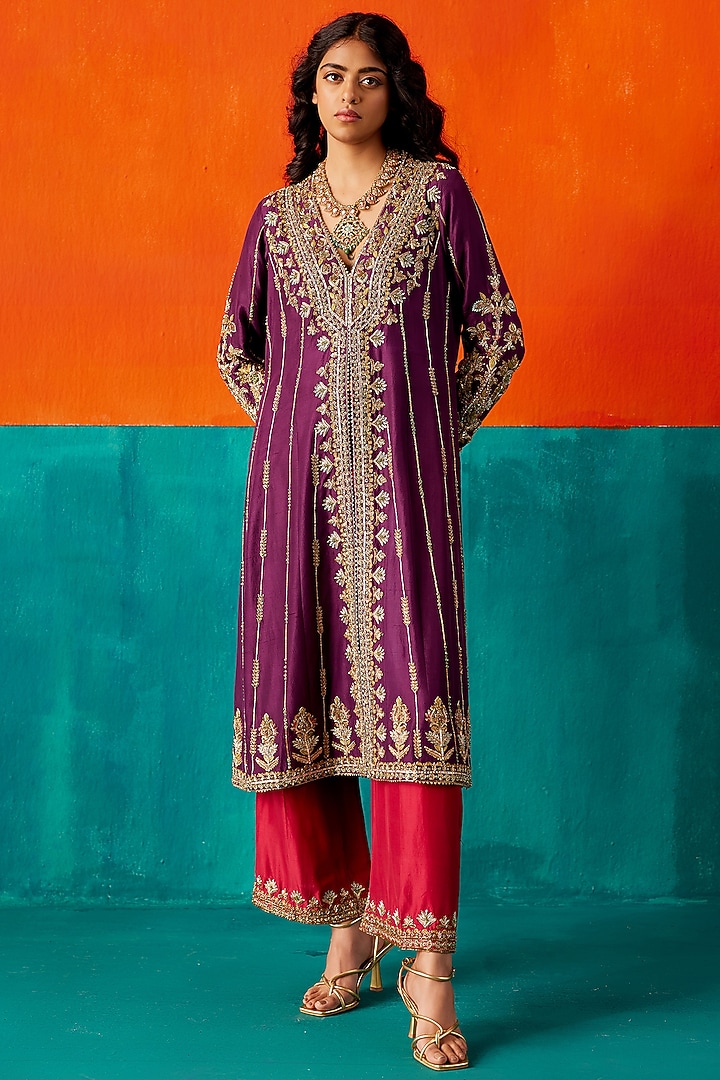 Purple Dupion Silk & Organza Hand Embroidered Kurta Set by AMAN TAKYAR at Pernia's Pop Up Shop