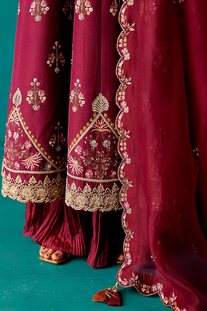 Wine-Purple Dupion Silk Hand & Machine Embroidered Kurta Set by AMAN TAKYAR at Pernia's Pop Up Shop
