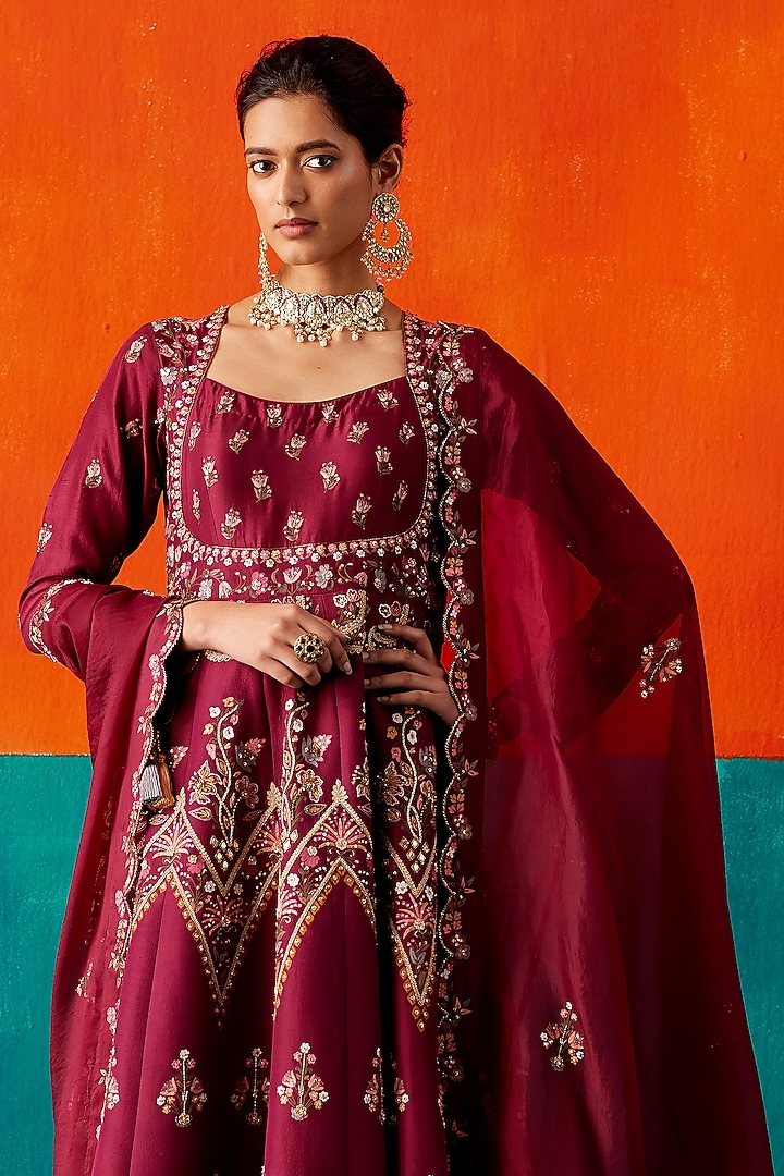 Wine-Purple Dupion Silk Hand & Machine Embroidered Kurta Set by AMAN TAKYAR at Pernia's Pop Up Shop