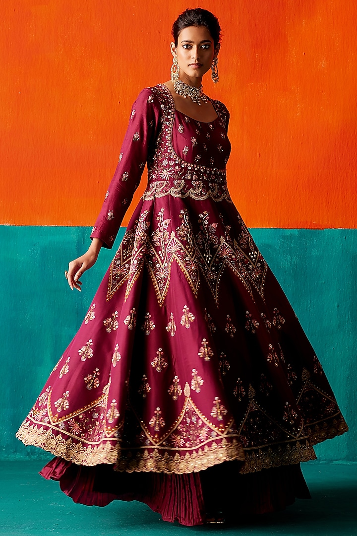 Wine-Purple Dupion Silk Hand & Machine Embroidered Kurta Set by AMAN TAKYAR at Pernia's Pop Up Shop