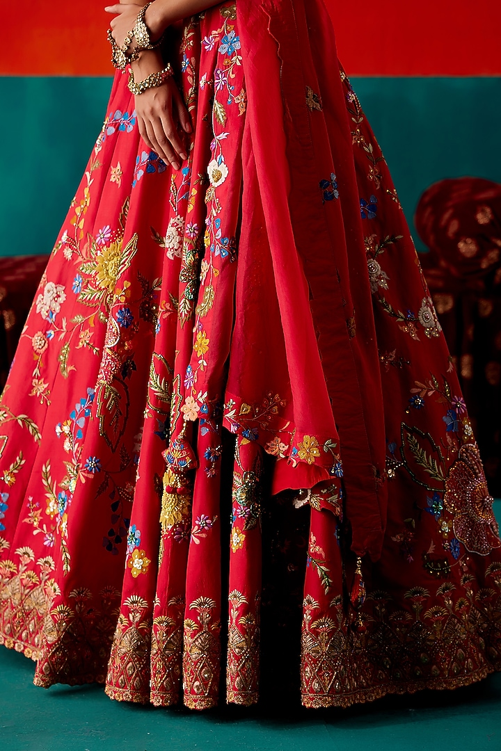Red Dupion Silk & Organza Floral Embroidered Bridal Lehenga Set by AMAN TAKYAR at Pernia's Pop Up Shop