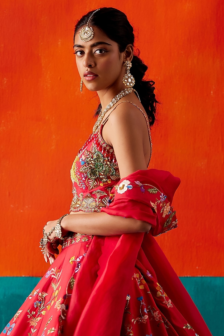 Red Dupion Silk & Organza Floral Embroidered Bridal Lehenga Set by AMAN TAKYAR at Pernia's Pop Up Shop
