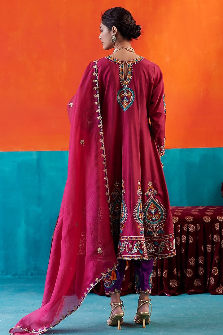 Purple Dupion Silk & Organza Thread Embroidered Kurta Set by AMAN TAKYAR at Pernia's Pop Up Shop