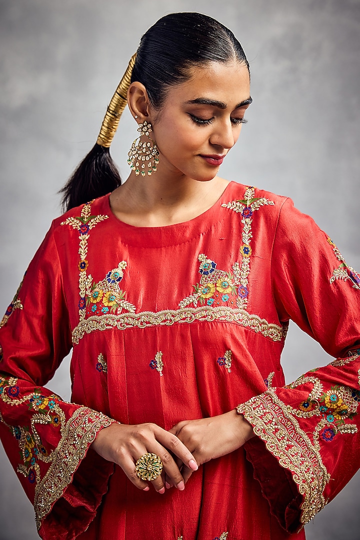 Bright Orange Dupion Silk Floral Embroidered Kurta Set by AMAN TAKYAR at Pernia's Pop Up Shop