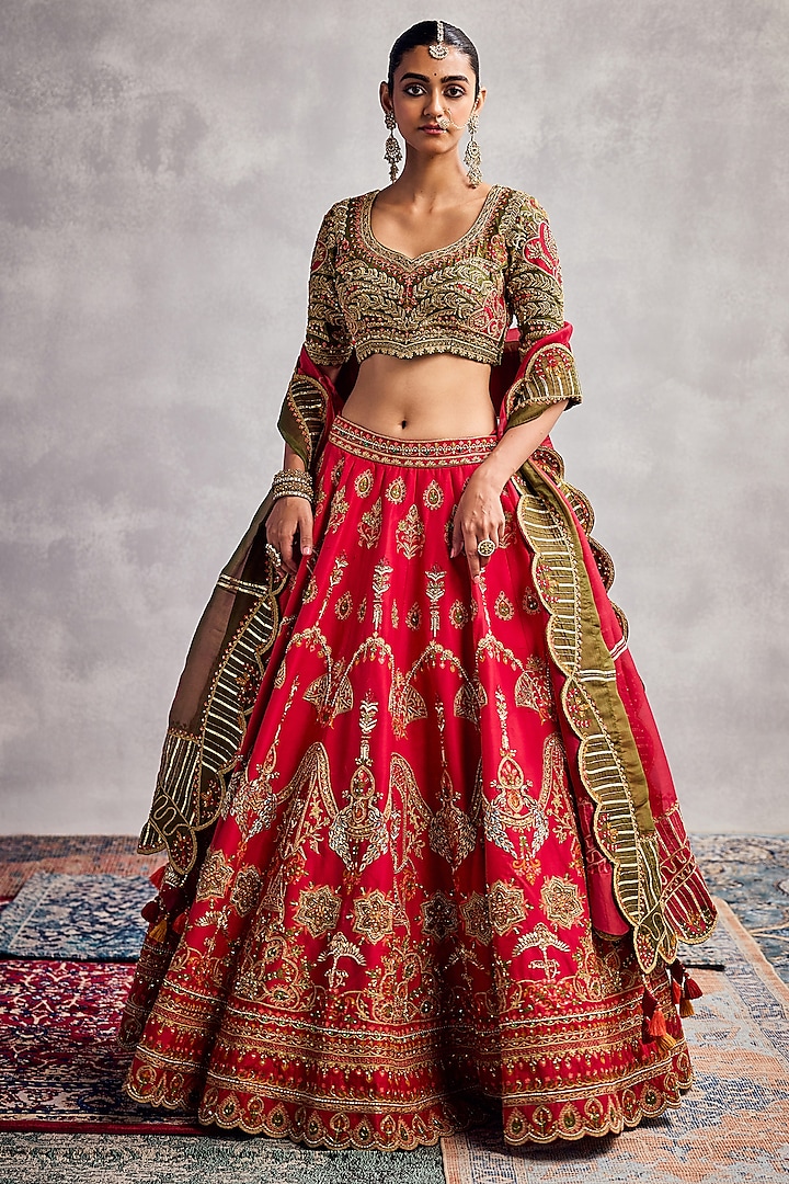 Red Dupion Silk Floral Embroidered Bridal Lehenga Set by AMAN TAKYAR at Pernia's Pop Up Shop