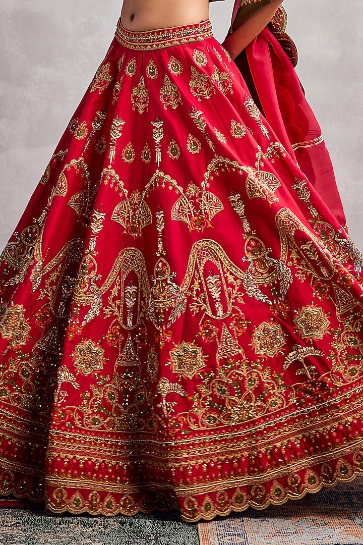 Red Dupion Silk Floral Embroidered Bridal Lehenga Set by AMAN TAKYAR at Pernia's Pop Up Shop