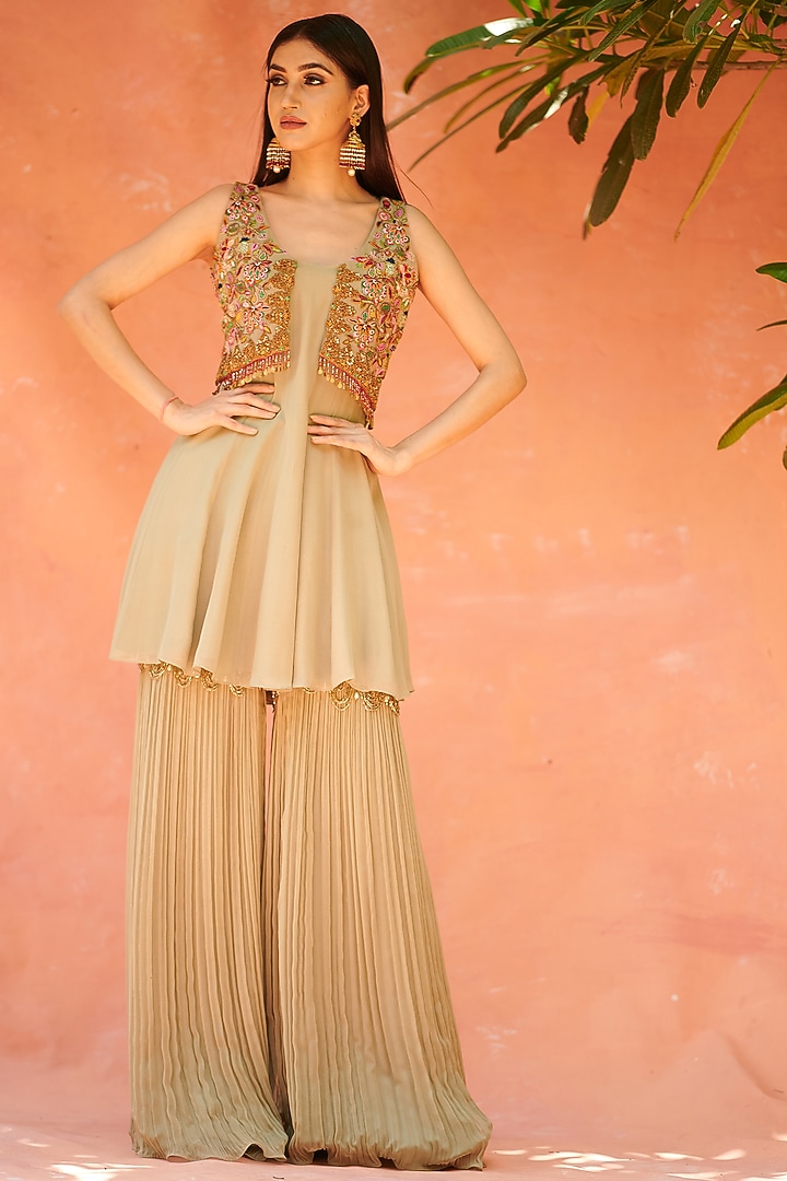 Sea Green Embroidered Wedding Sharara Set by AMAN TAKYAR at Pernia's Pop Up Shop