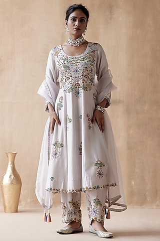 Ivory Dupion Silk & Organza Embellished Kurta Set by AMAN TAKYAR