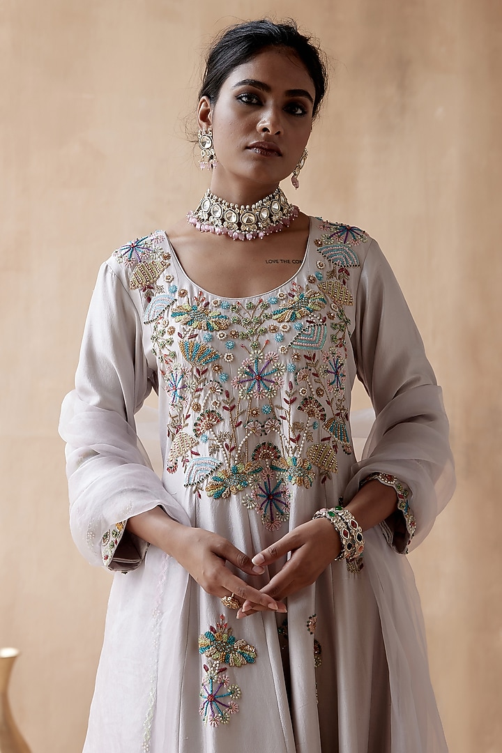 Ivory Dupion Silk & Organza Embellished Kurta Set by AMAN TAKYAR at Pernia's Pop Up Shop