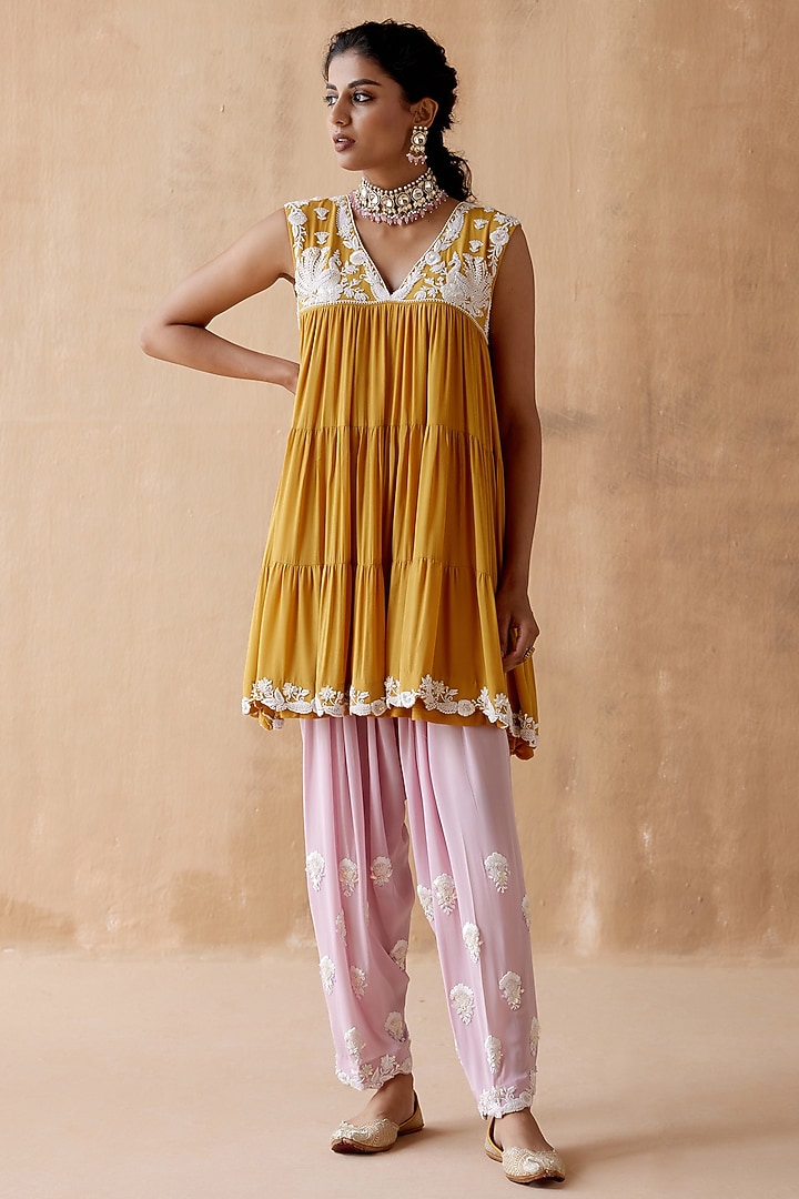 Mustard Pure Georgette Embellished Kurta Set by AMAN TAKYAR at Pernia's Pop Up Shop