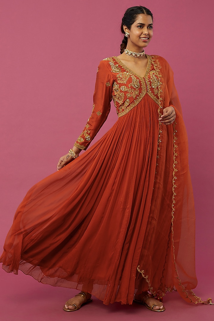 Rust Embroidered Anarkali Set by AMAN TAKYAR at Pernia's Pop Up Shop