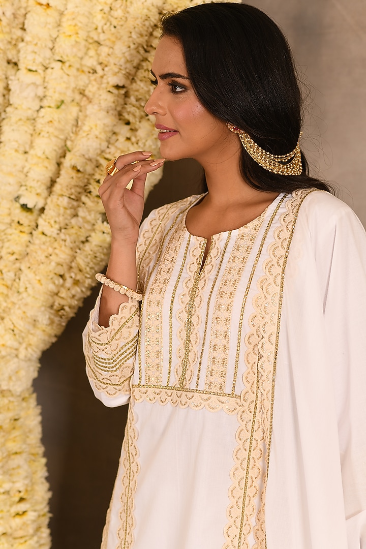 White Cotton Mulmul Embroidered Kurta Set by Amrita Artisanal at Pernia's Pop Up Shop