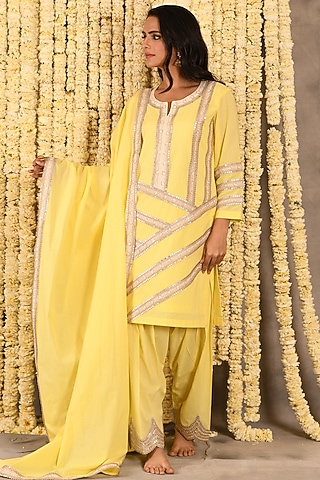 Yellow Cotton Mulmul Embroidered Kurta Set by Amrita Artisanal