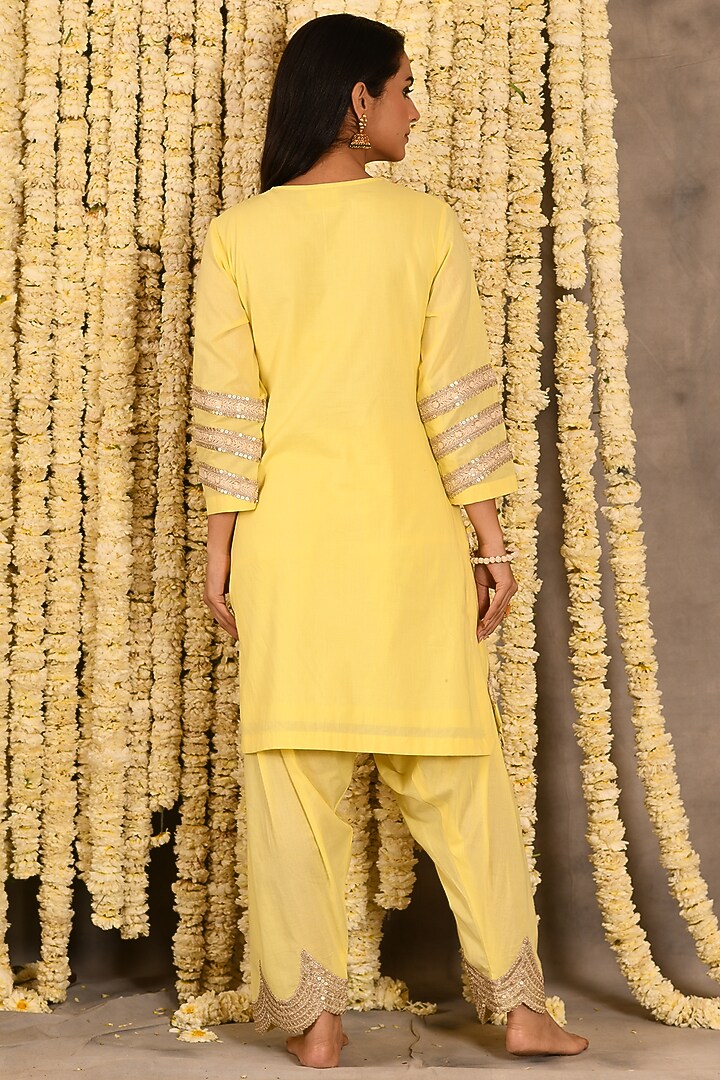 Yellow Cotton Mulmul Embroidered Kurta Set by Amrita Artisanal at Pernia's Pop Up Shop