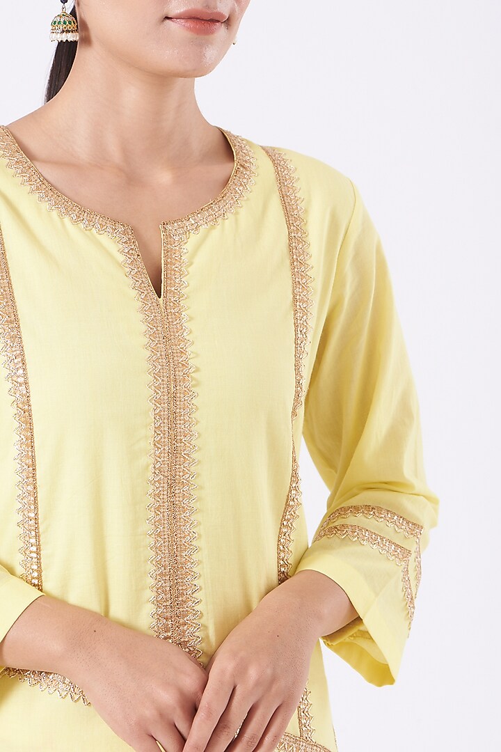 Butter Yellow Embroidered Kurta Set by Amrita Artisanal at Pernia's Pop Up Shop