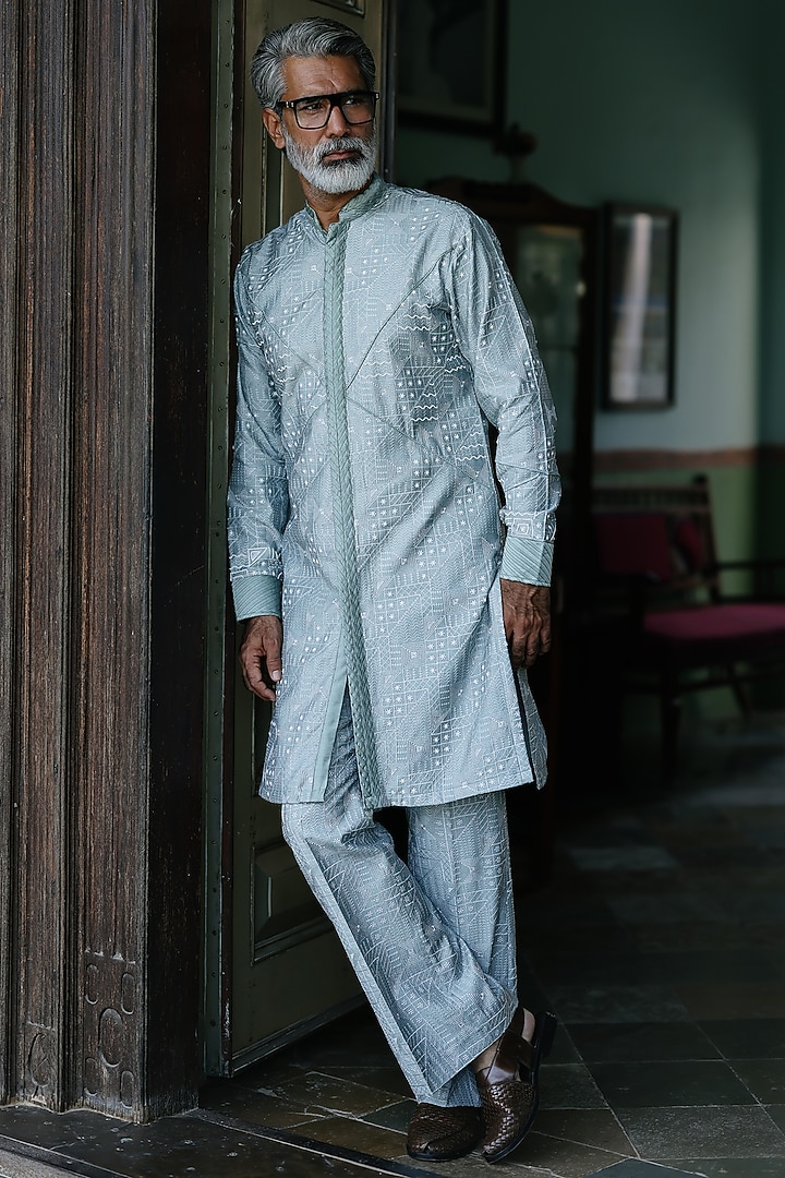 Powder Blue Silk Mirror Work Straight Kurta Set by Amit Behki at Pernia's Pop Up Shop