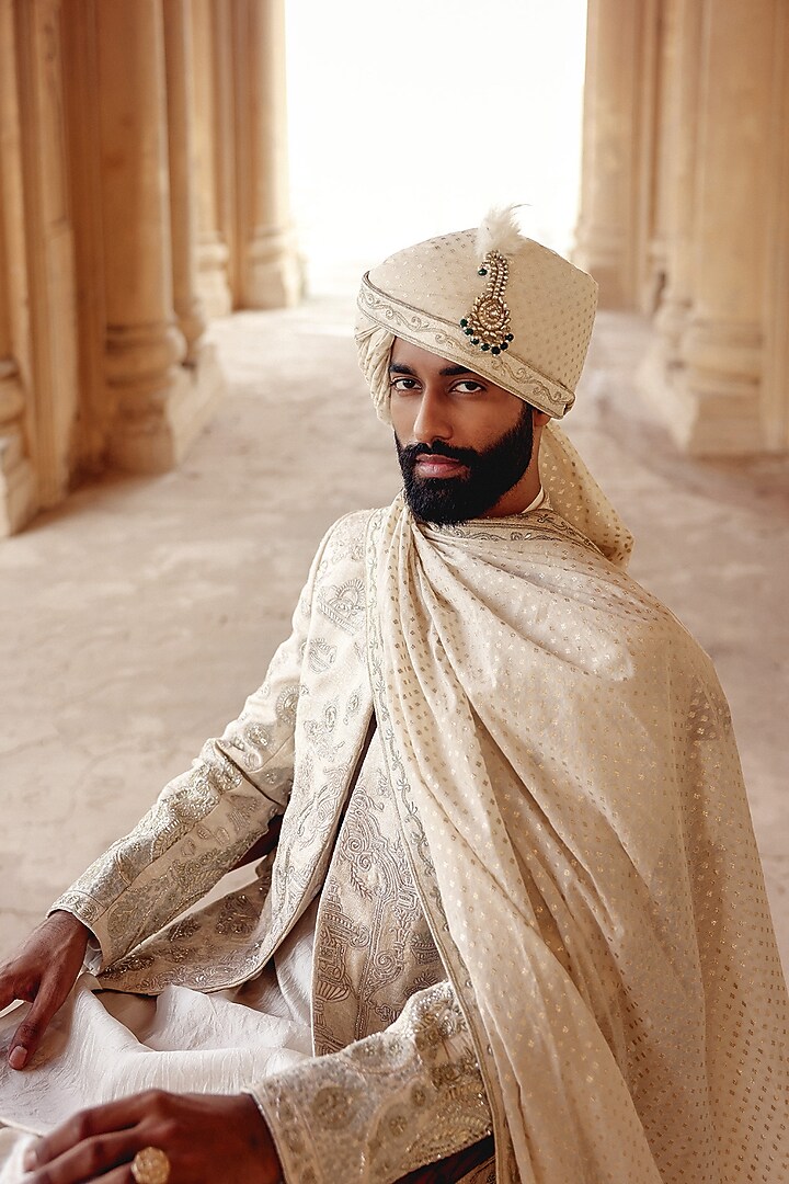 Ivory Raw Silk Hand Embroidered Stole by Amit Behki at Pernia's Pop Up Shop