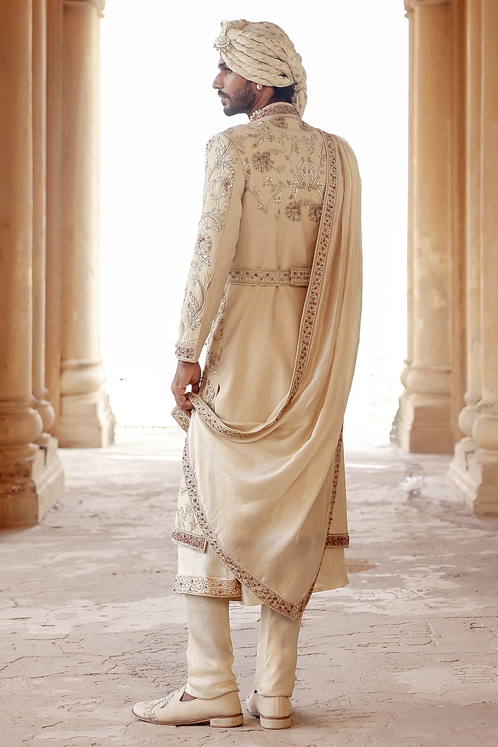 Ivory Raw Silk Hand Embroidered Stole by Amit Behki at Pernia's Pop Up Shop
