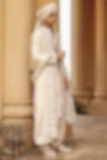 Ivory Silk Hand Embroidered Stole by Amit Behki at Pernia's Pop Up Shop