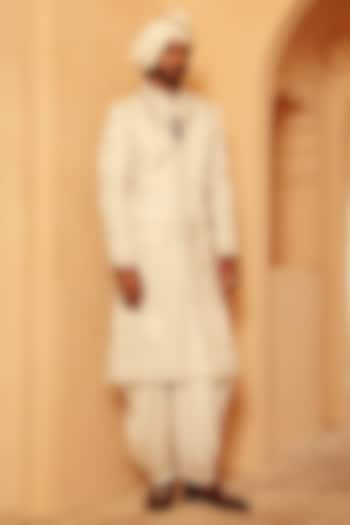 Ivory Silk Hand Embroidered Stole by Amit Behki at Pernia's Pop Up Shop