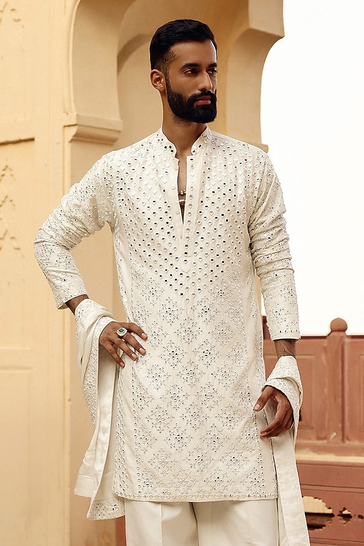 Ivory Raw Silk Hand Embroidered Stole by Amit Behki at Pernia's Pop Up Shop