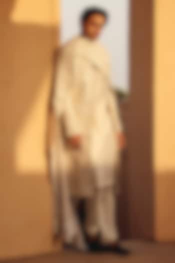 Ivory Silk Zari Hand Embroidered Stole by Amit Behki at Pernia's Pop Up Shop