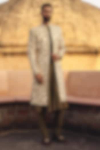 Ivory Pashmina Hand Embroidered Groom Sherwani Set by Amit Behki at Pernia's Pop Up Shop