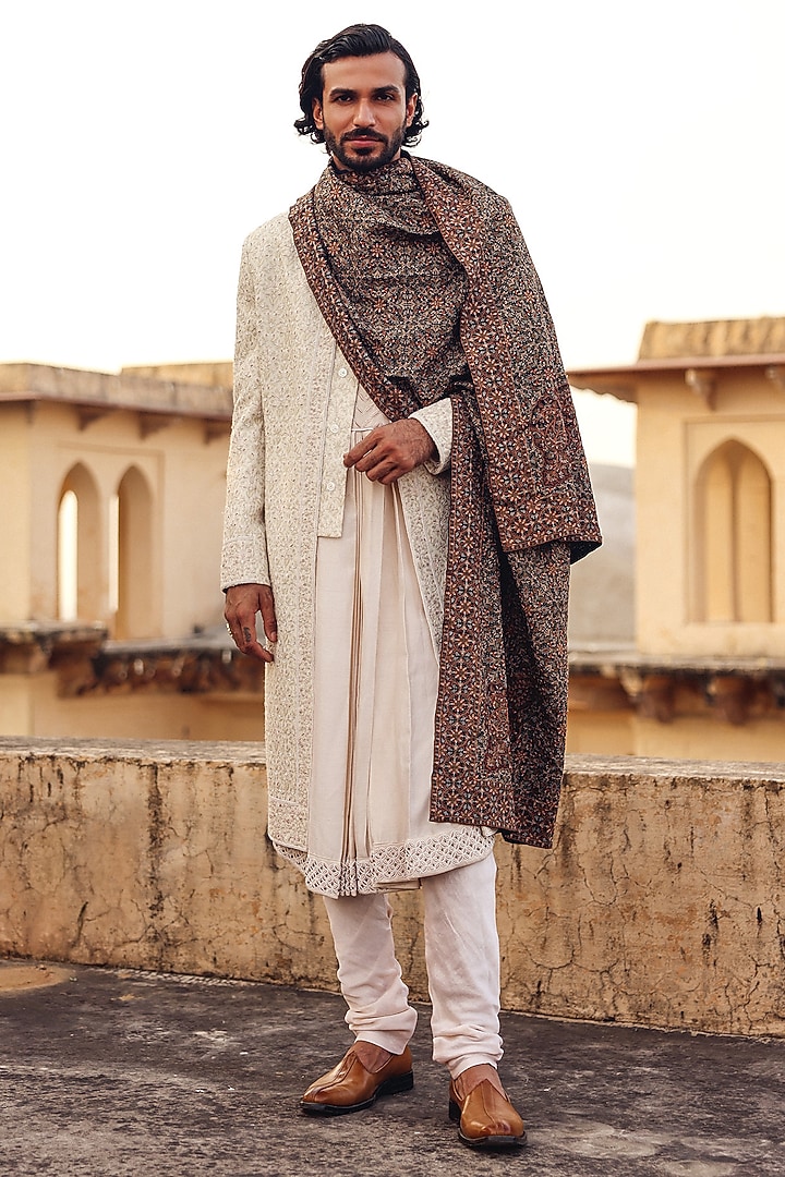 Brown Pashmina Hand Embroidered Stole by Amit Behki at Pernia's Pop Up Shop