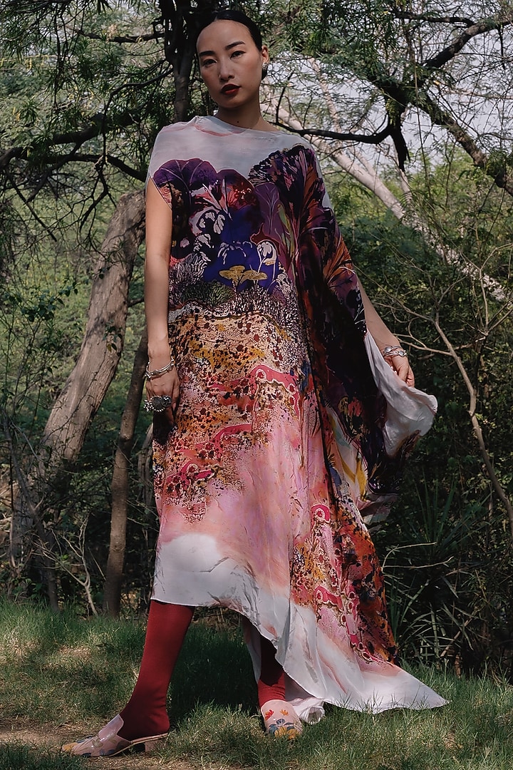 Rose Pink Natural Silk Kaftan by AMKA at Pernia's Pop Up Shop