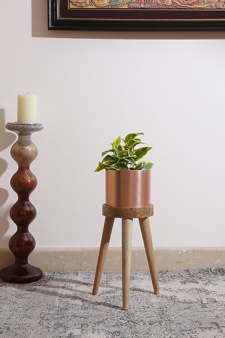 Copper Metal Planter With Wooden Stand by Amoliconcepts