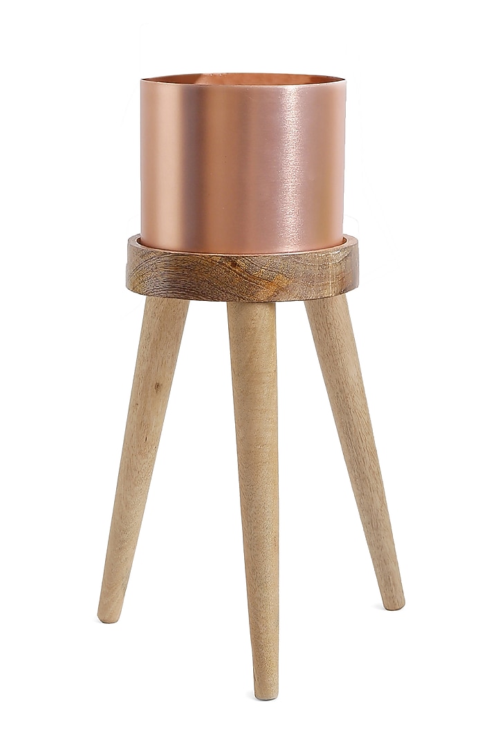 Copper Metal Planter With Wooden Stand by Amoliconcepts at Pernia's Pop Up Shop