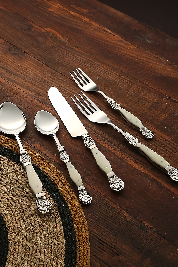 Silver & Off-white Stainless Steel Cutlery Set by Amoliconcepts at Pernia's Pop Up Shop