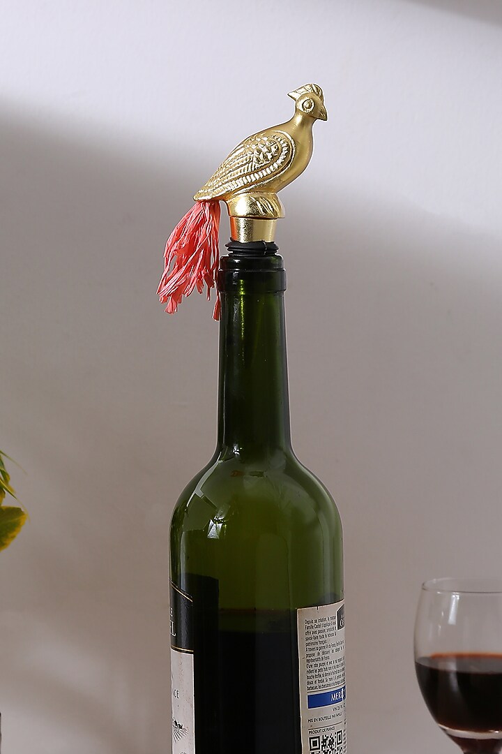 Gold Tone Wine Bottle Stopper In Rooster Design by Amoliconcepts at Pernia's Pop Up Shop