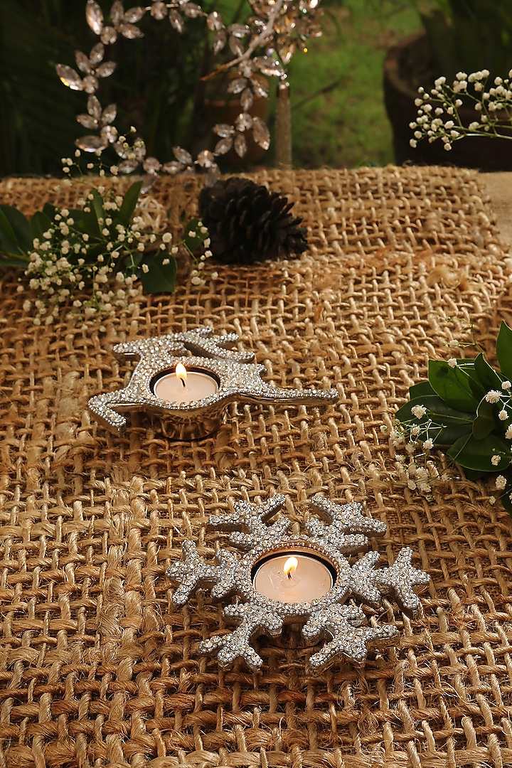 Reindeer & Snowflake Tealight Candle Holders (Set of 2) by Amoliconcepts