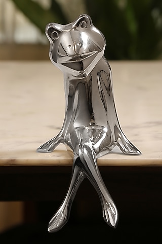 Silver Aluminium Table Decor by Amoliconcepts