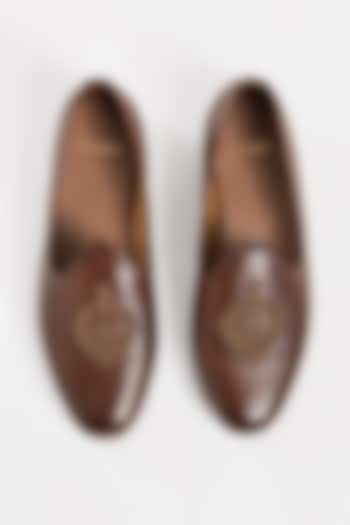 Brown Leather Mojaris by ARTIMEN at Pernia's Pop Up Shop