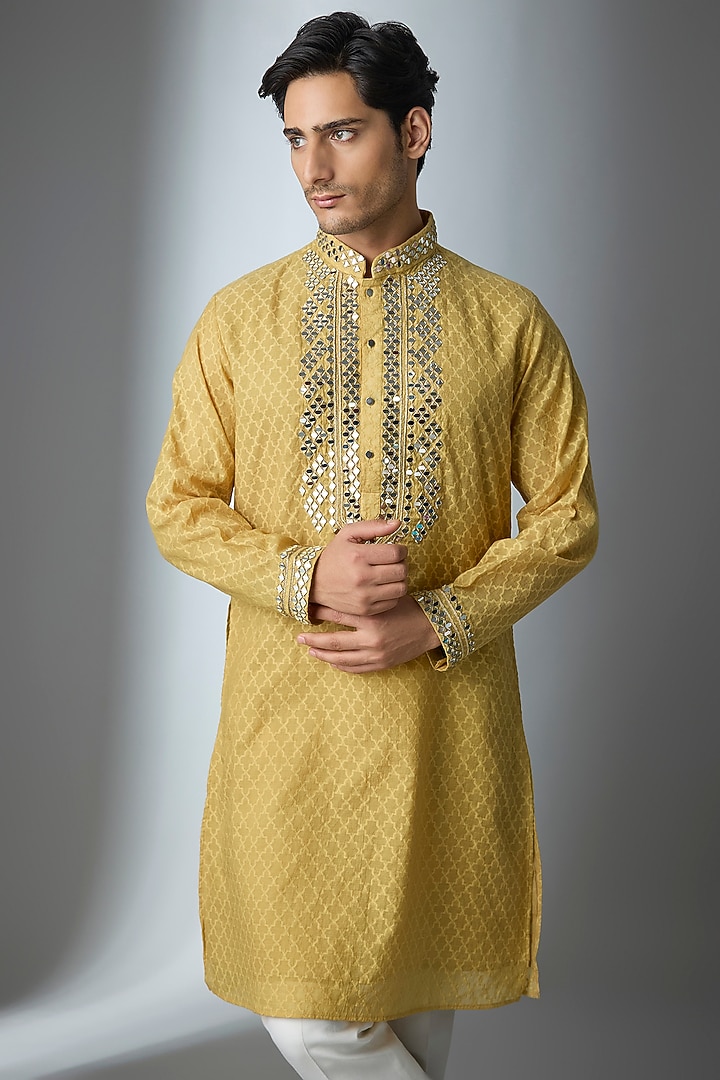 Mustard Chanderi Silk Mirrorwork Kurta by ARTIMEN at Pernia's Pop Up Shop