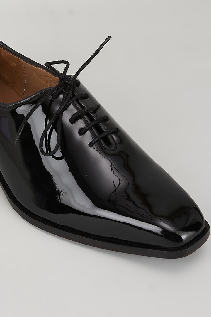 Black Leather Oxford Shoes by ARTIMEN at Pernia's Pop Up Shop