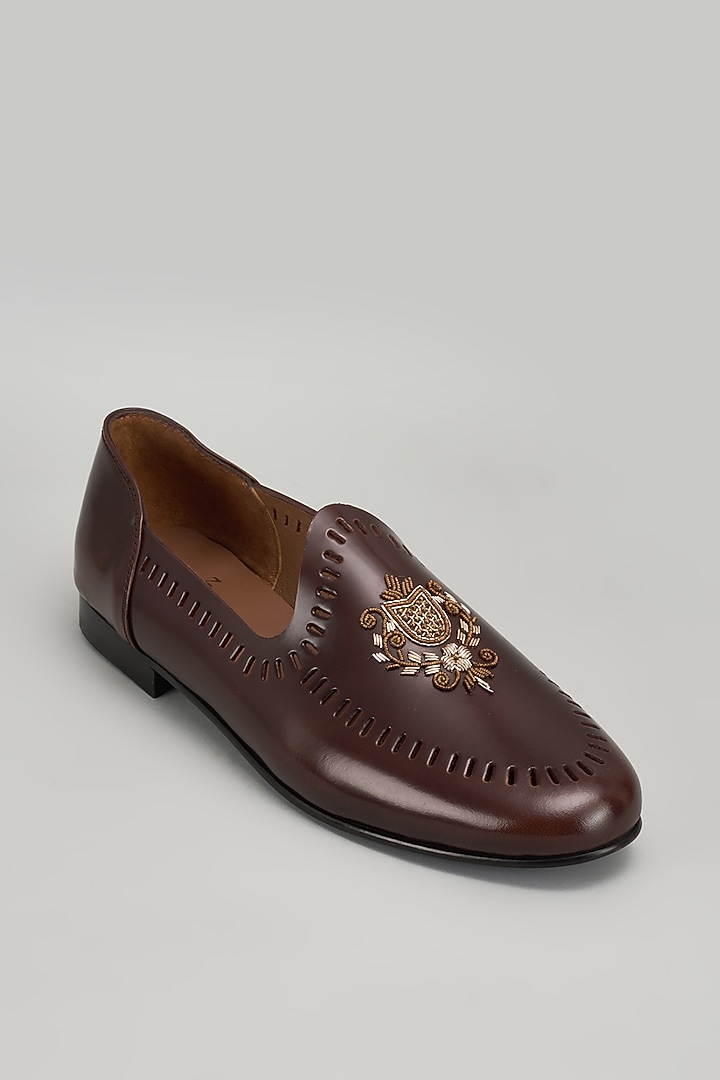 Burnt Tan Leather Hand Embroidered Juttis by ARTIMEN at Pernia's Pop Up Shop