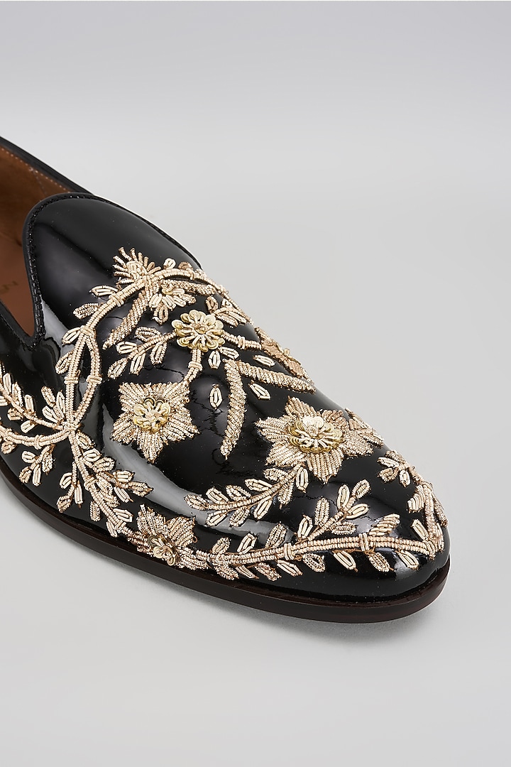 Black Leather Hand Embroidered Juttis by ARTIMEN at Pernia's Pop Up Shop